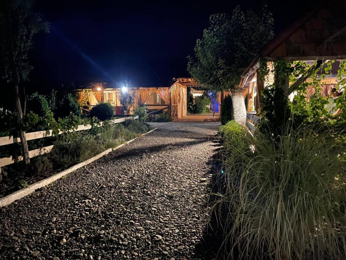 Villa Lukash Yanoshi Exterior photo